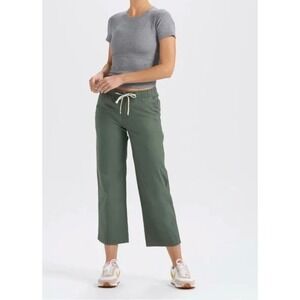 Vuori Ripstop Wide Leg Pants Women Medium Sage Green Cropped VW416